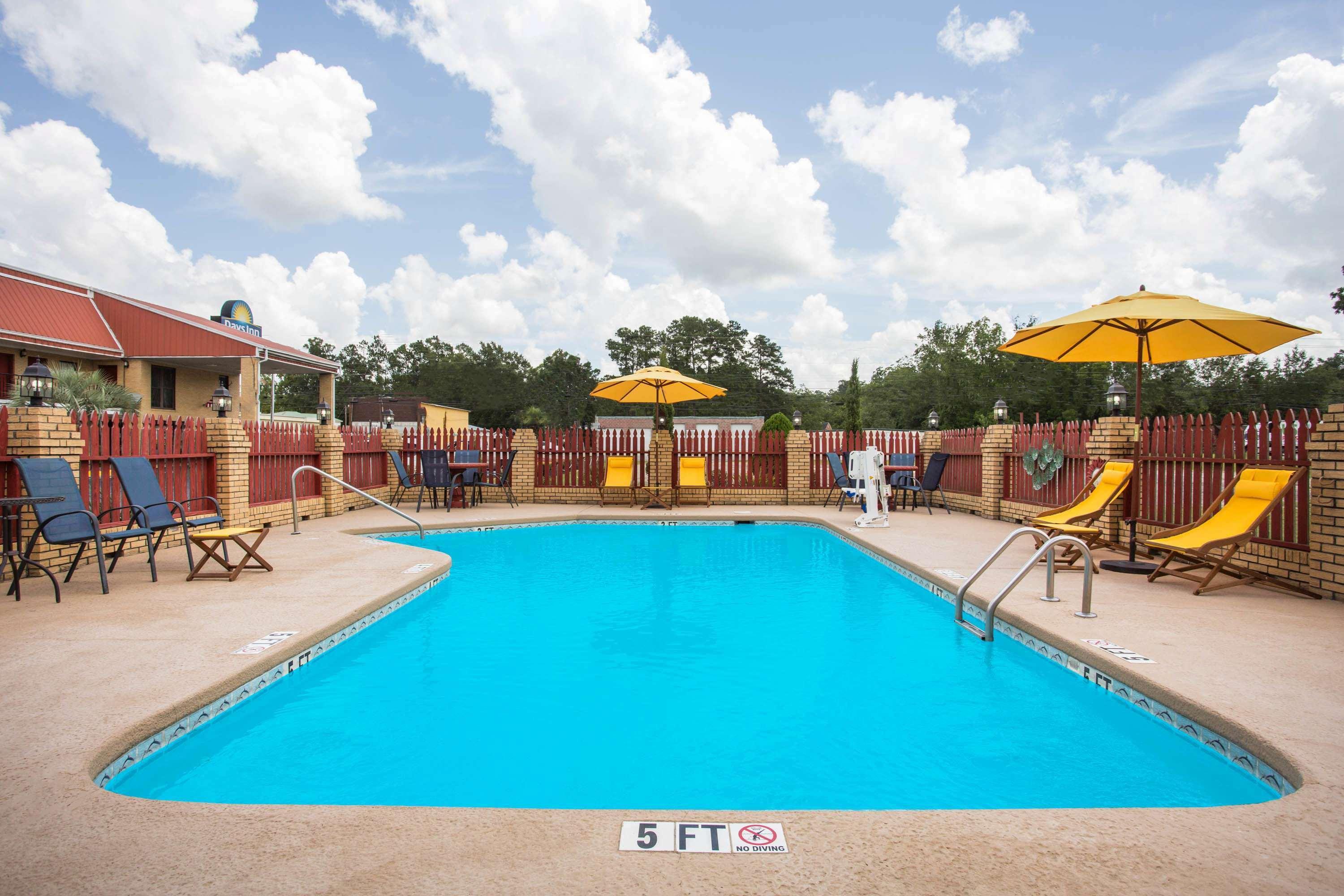Days Inn By Wyndham Lake City Exterior foto